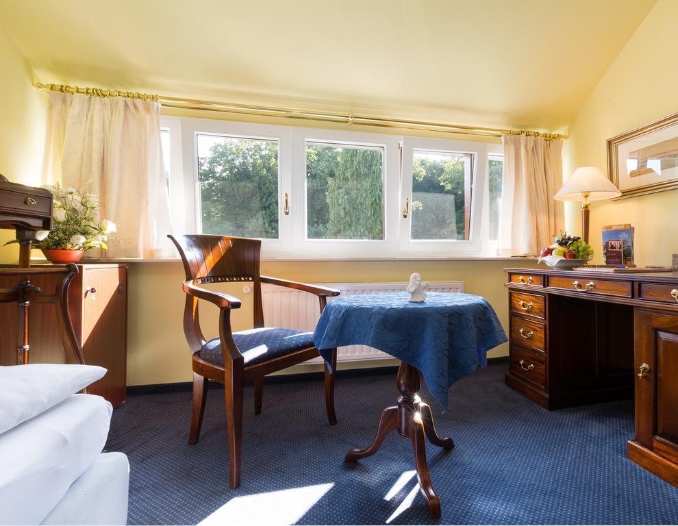Schlosshotel Hotel 4*