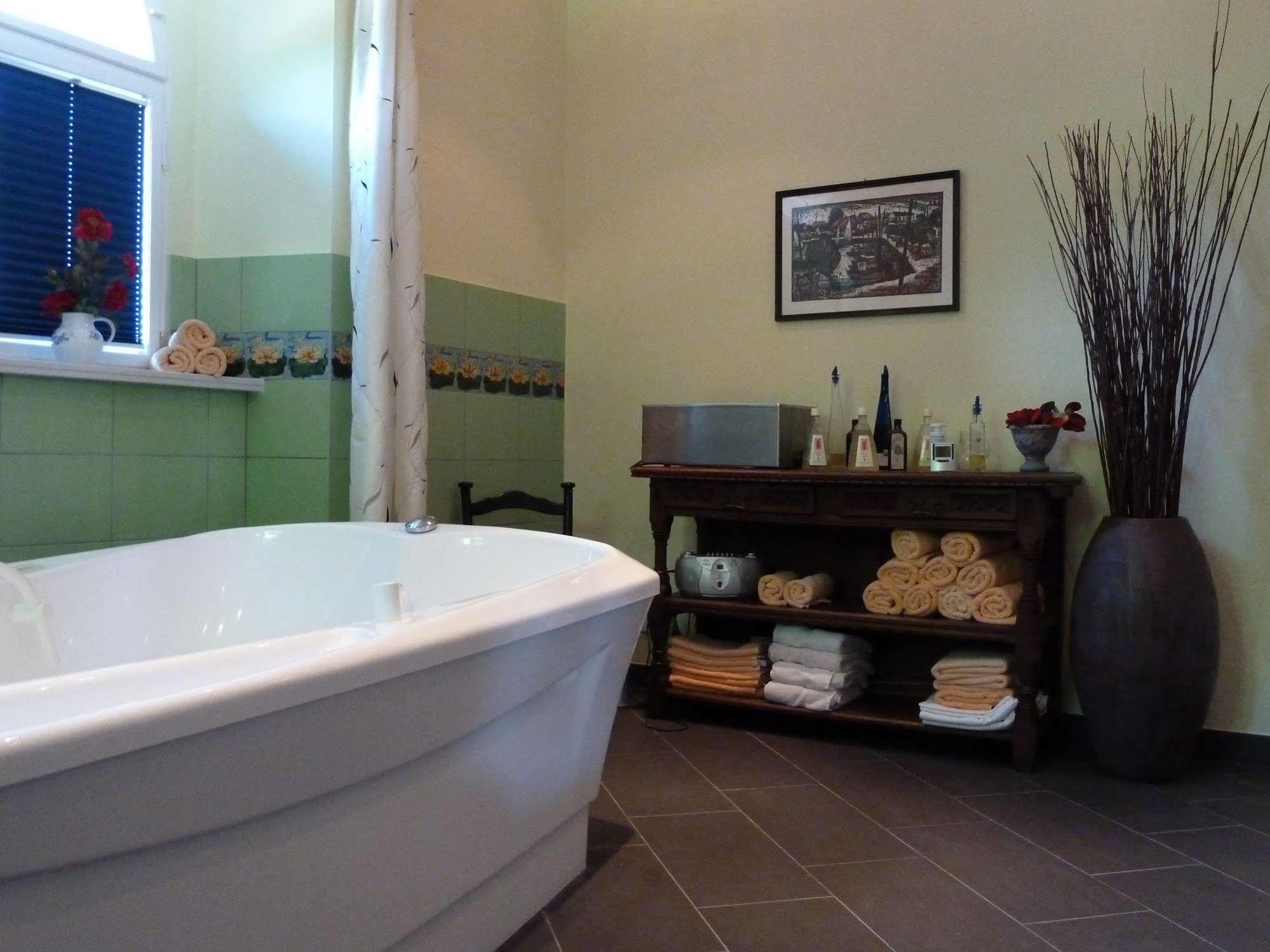 Schlosshotel 4* Ralswiek